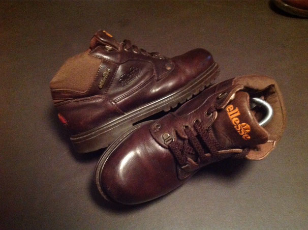 Chaussures montantes ellesse sales