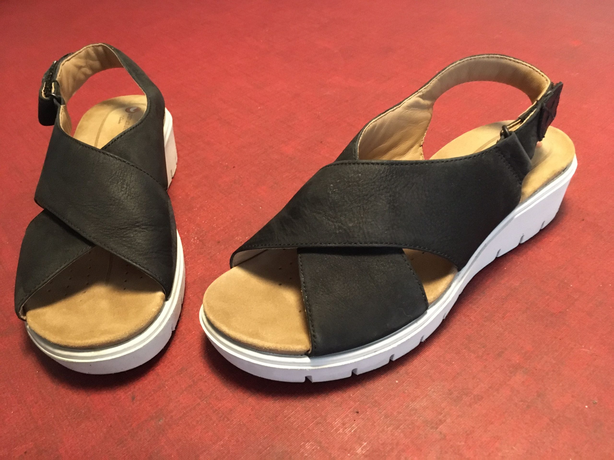 clarks sandales compensées